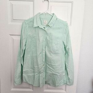 Long sleeve button shirt